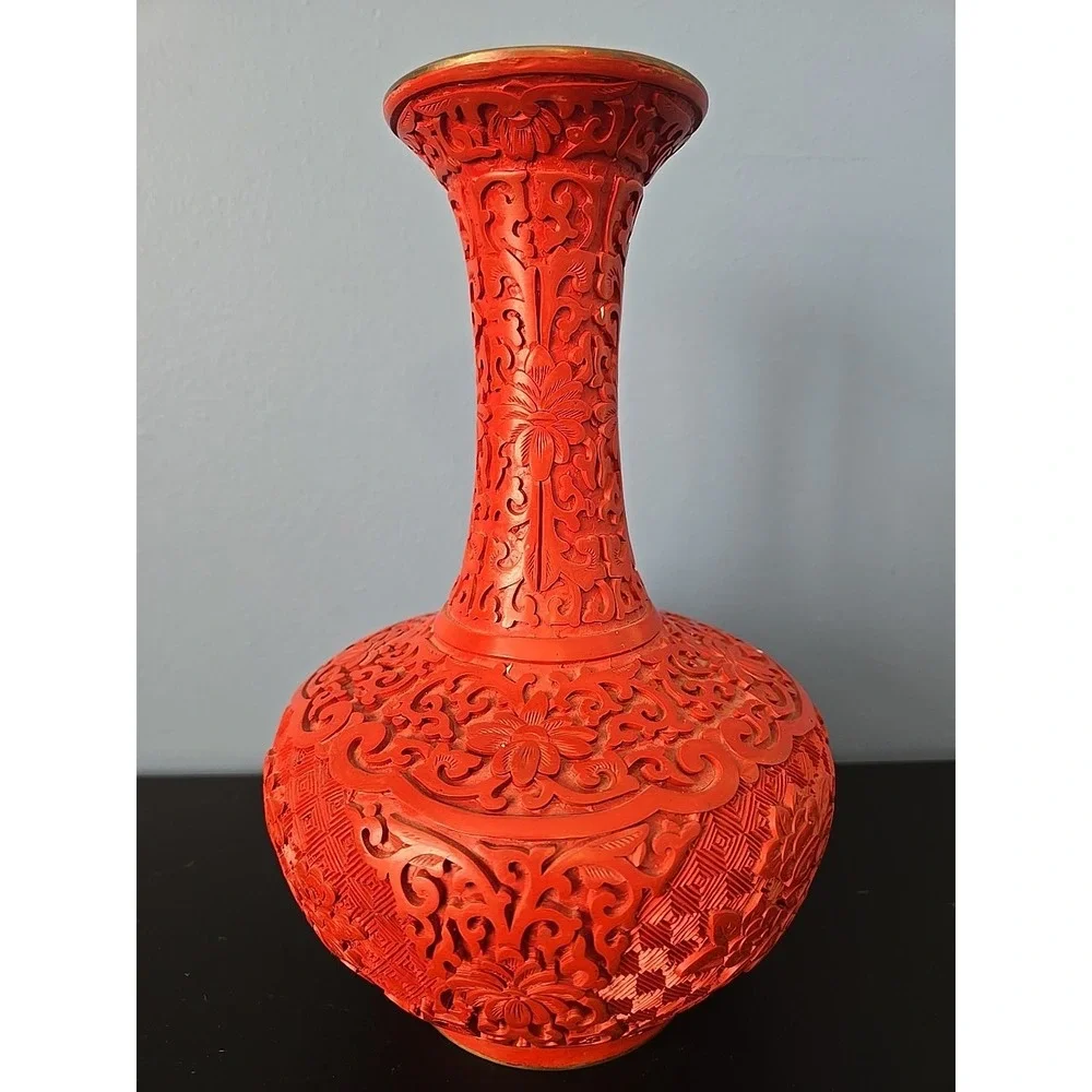 VTG CHINESE HAND CARVED FLORAL RED CINNABAR BLUE ENAMEL BRASS‎ LACQUER VASE 9.5